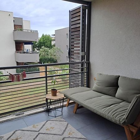 Appartement T2 Avec Terrasse, 5 Min De La Plage Fréjus Zewnętrze zdjęcie