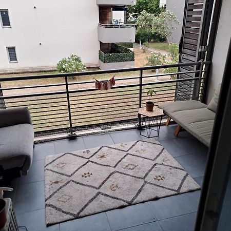 Appartement T2 Avec Terrasse, 5 Min De La Plage Fréjus Zewnętrze zdjęcie